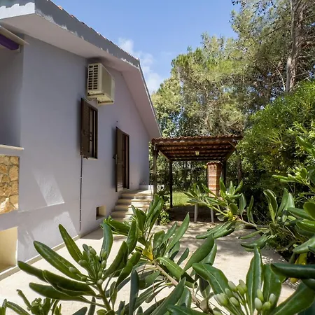 Sardinianworld - Zerrei Villa *